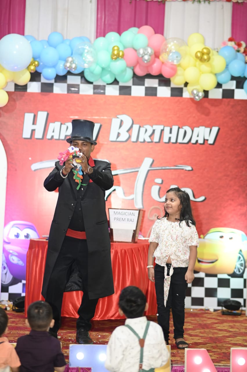  Magic show In Ajmer road